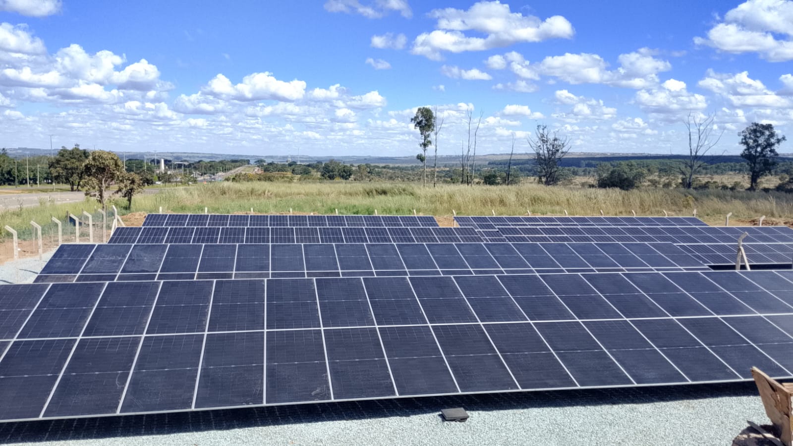 Instalação dos módulos fotovoltaicos